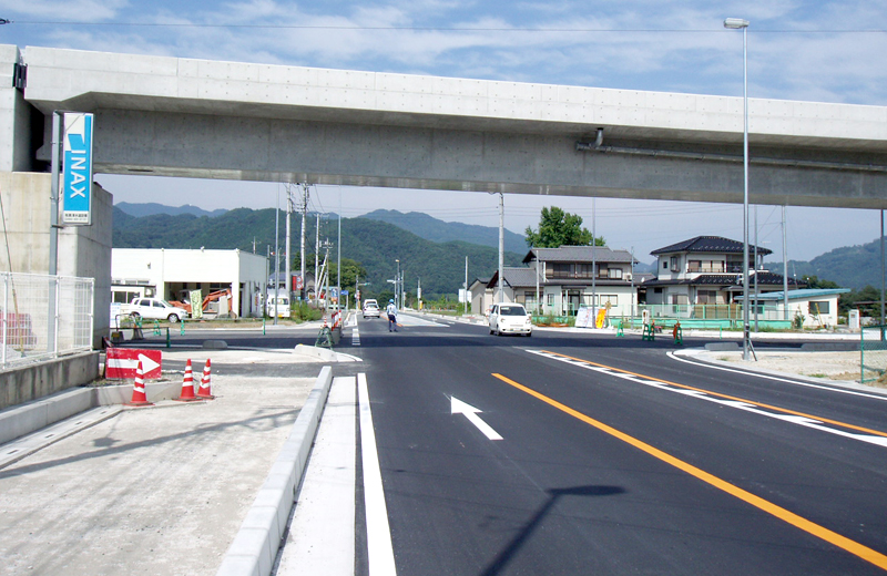 道路改築工事(小柱交差点)（秩父市）