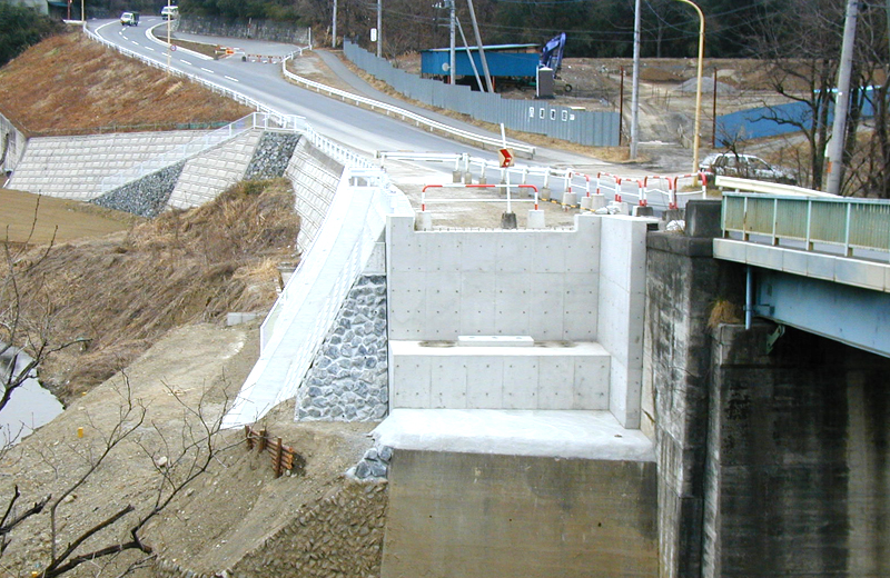 道路改築（長坂橋下部工）（秩父市）